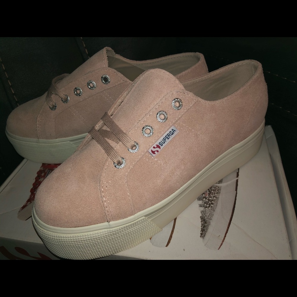 Superga -people shoes of Italy